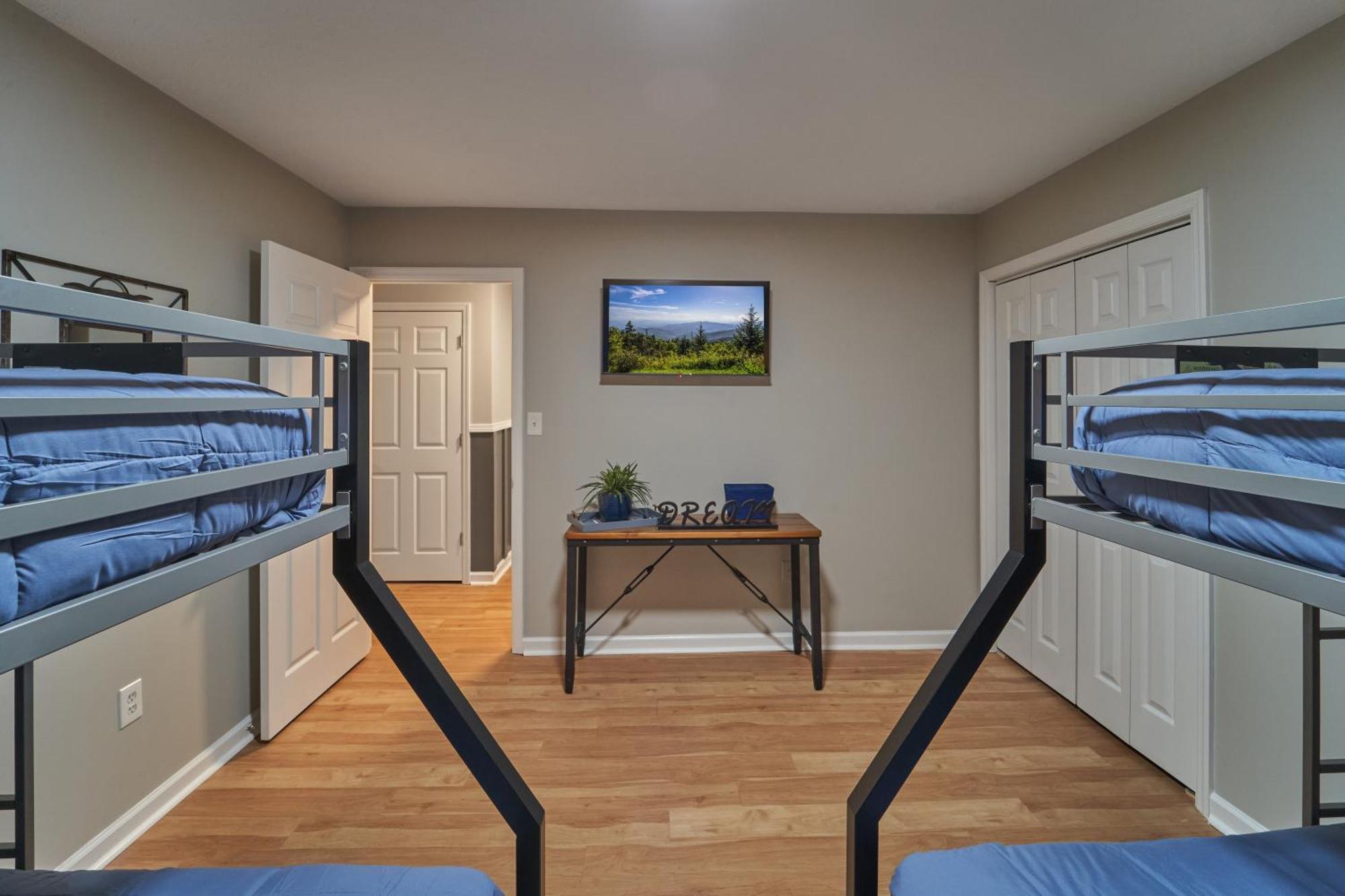 Entertainment Galore! Luxurious Property, Spectacular & Peaceful Setting, Great Location, Close To Major Attractions!! Pigeon Forge Exteriör bild